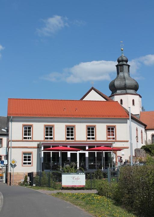 Cafe in der alten Schule